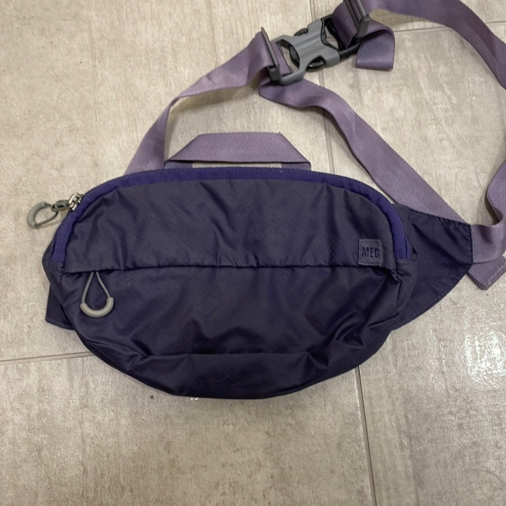 MEC Fanny pack, waist pack, purple, lightweight, hip sack